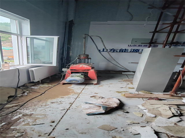 黄岛地基基础下沉墙体裂缝加固注浆顶升施工